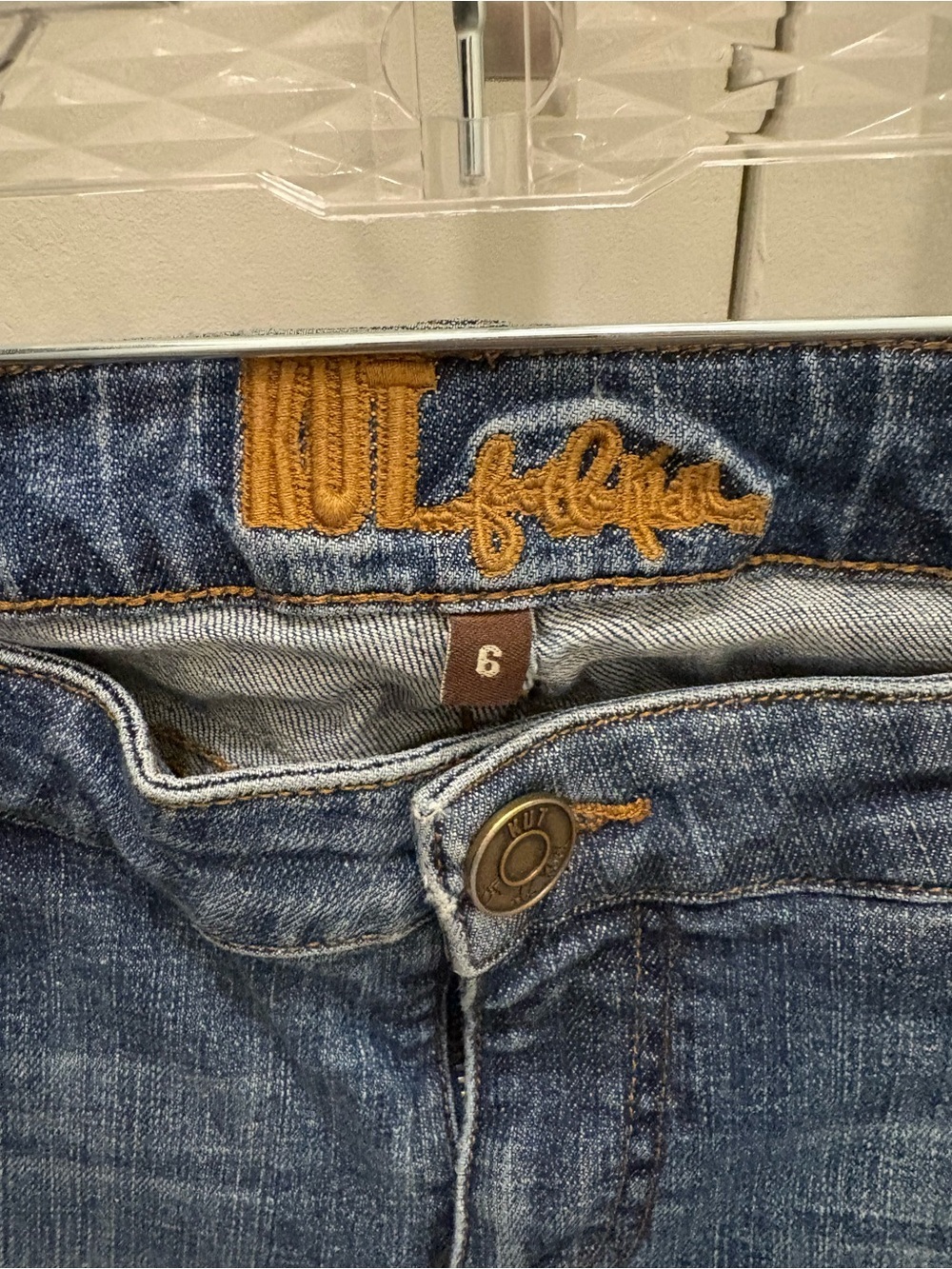 Kut from the Kloth Cameron Straight Leg Crop Jeans Blue Wash, Cuffed Women’s 6 - Picture 6 of 15
